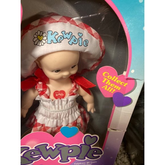 KEWPIE DOLL “Fancy” Roseart Secret Hearts - Picture 4 of 12